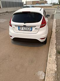 Ford Fiesta titanium