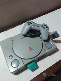 play station 1 e 4