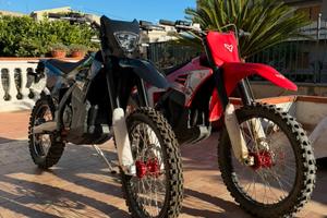 Arctic leopard sur ron talaria sting komodo xe pro