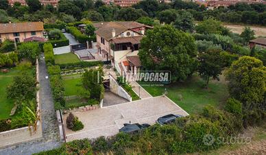 Villa esclusiva in zona Ottavia - Eleganza, comfor