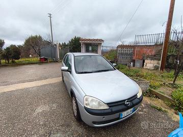 Auto Opel Corsa