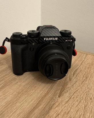 Fujifilm XT-3 SOLO CORPO con  2 Batterie.