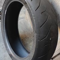 gomma posteriore moto 180 / 55 / ZR 17