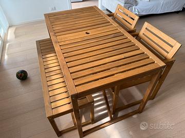 Tavolo con sedie e panca da giardino NÄMMARÖ