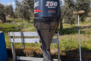 Suzuki 250CV4T–1400 Ore–Tagliandato Suzuki