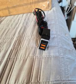 multipresa USB per auto Nissan