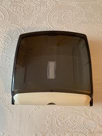 Dispenser per carta asciugamani
