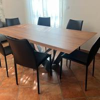 Tavolo Cattelan modello Skorpio