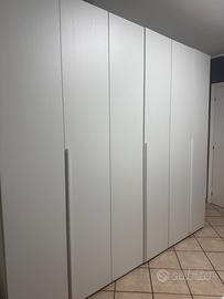 Camera da letto bianca