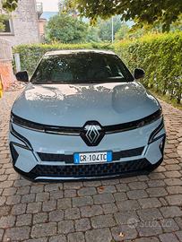 Renault Megane e - tech dicembre 2023