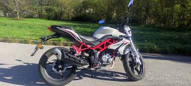 Benelli Bn125