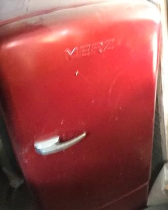 Frigorifero Merz anni 60.