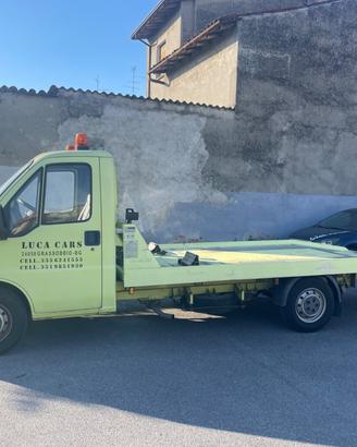 Carro attrezzi soccorso stradale