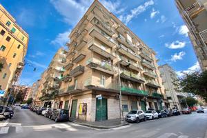 SALERNO VIA P.DEL PEZZO APPARTAMENTO 4 Vani+Acc.ri