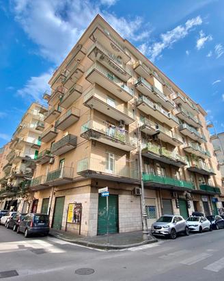 SALERNO VIA P.DEL PEZZO APPARTAMENTO 4 Vani+Acc.ri