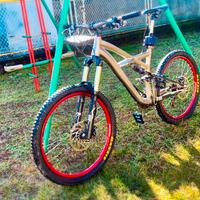 Specialized enduro expert  M