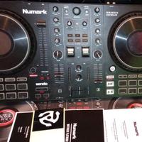 NUMARK - MIXTRACK PLATINUM FX