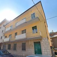 Appartamento 176 mq - Zona semicentrale