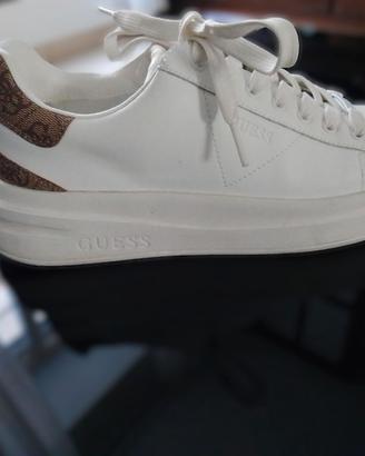 Scarpe GUESS