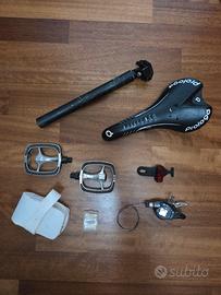 Lotto ricambi bici: SRAM X.0, sella Prologo, e acc