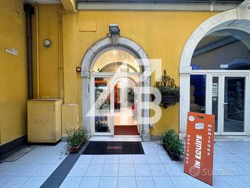 Attività / Licenza di 70 m² con 3 locali a Trieste