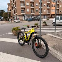 Santa cruz heckler carbon 2022