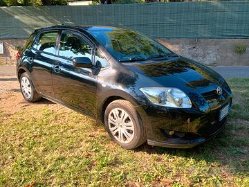 Toyota Auris 2008, 1.4 benzina