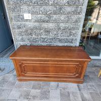 Cassapanca in legno