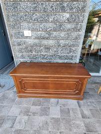 Cassapanca in legno