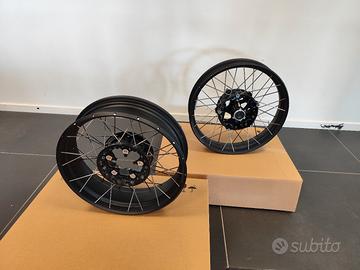 Cerchi a raggi BMW R 1300 GS e Adventure 