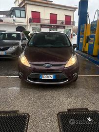 Ford fiesta titanium 2010