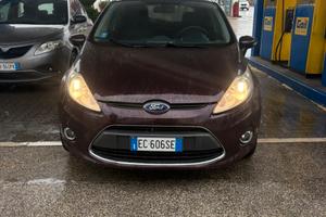 Ford fiesta titanium 2010