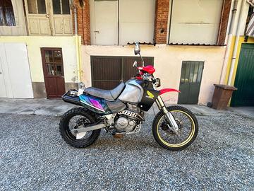 Honda dominator 650 1998
