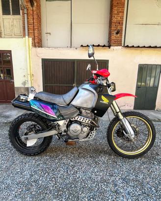 Honda dominator 650 1998