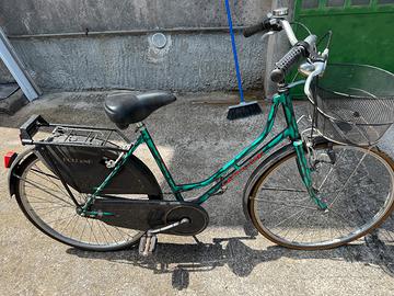 Bicicletta Campagnari da donna tipo olandesina