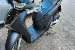 Sh Honda  125  nero