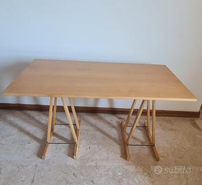 Scrivania in frassino