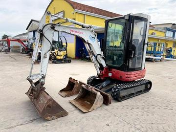 Mini escavatore TAKEUCHI TB23R