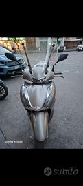 Honda sh 350