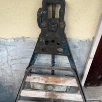 Cavalletto morsa per tubi