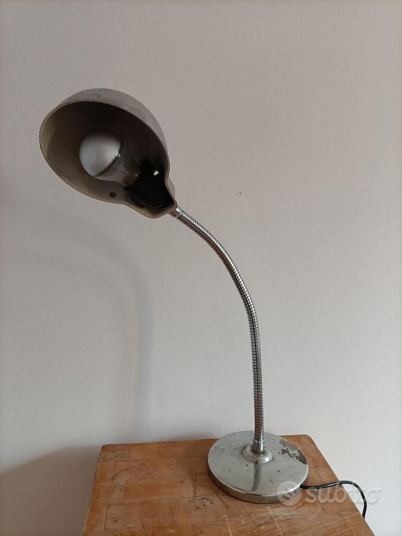 Lampada da tavolo vintage con paralume flessibile - Arredamento e  Casalinghi In vendita a Udine