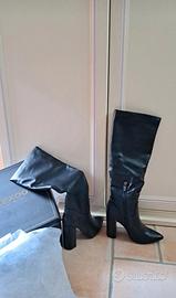 Stivali neri in simil pelle n.36