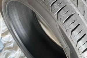 Gomme 265 40 R21 - 295 35 R21