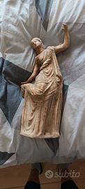 Statua