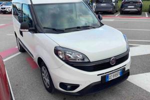 FIAT DOBLO' 1.6mjt AUTOCARRO 5 POSTI