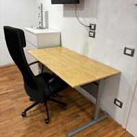 Scrivania + sedia da ufficio
