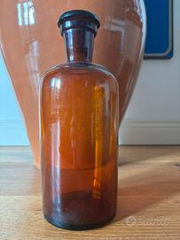 Antica bottiglia farmacia vintage