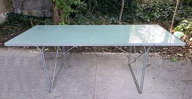 Tavolo iconico Moment di IKEA vintage