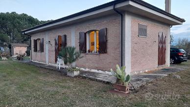 Villa con terreno 5000 mq