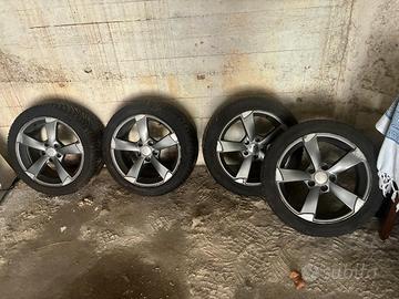Set 4 Cerchi Audi Rotor 17 + 4 Stagioni Taurus 90%